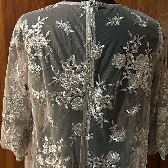 Handmade Embroidered Lace High Low Tunic Top - Picture 6 of 6